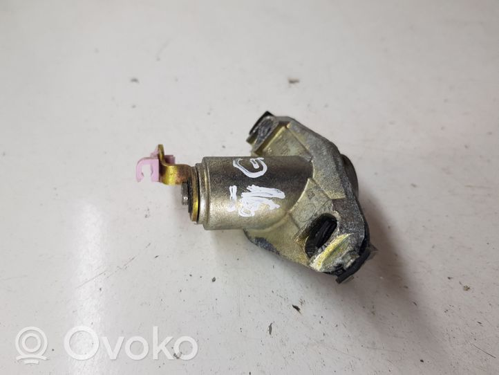 Toyota Corolla E120 E130 Takaluukun ulkopuolinen lukko N0501341