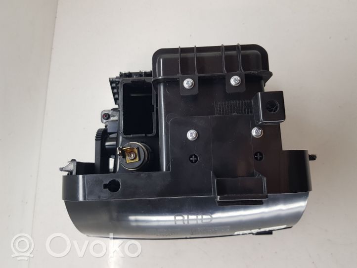 Hyundai i40 Daiktadėžė centrinės konsolės 846303Z710