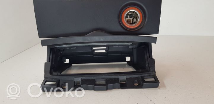 Mazda 3 I Peleninė panelėje BP4K55211