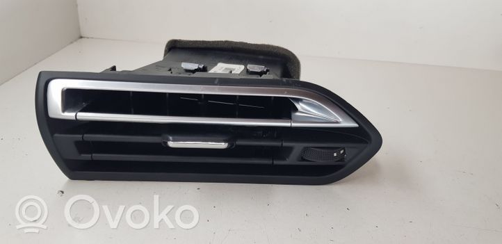 Citroen C4 II Picasso Boczna kratka nawiewu deski rozdzielczej 967797647A