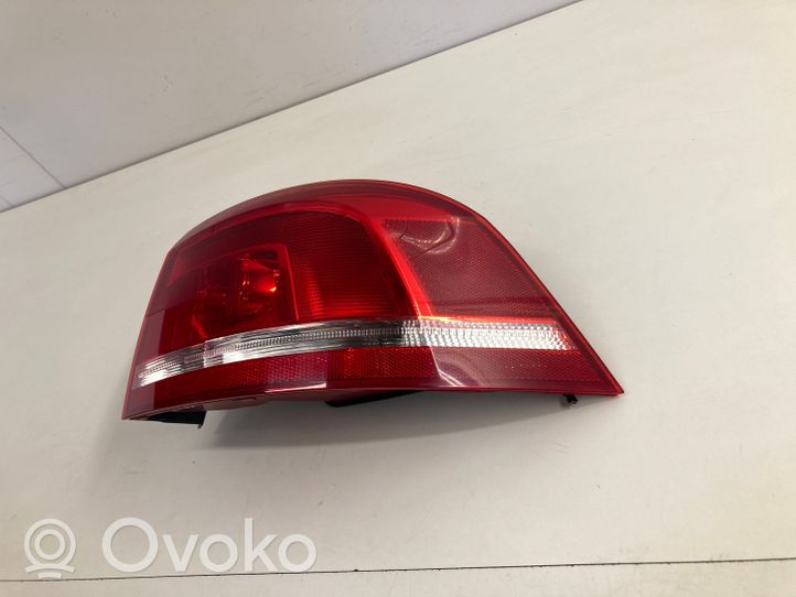 Volkswagen PASSAT B7 Lampa tylna 3F945096E