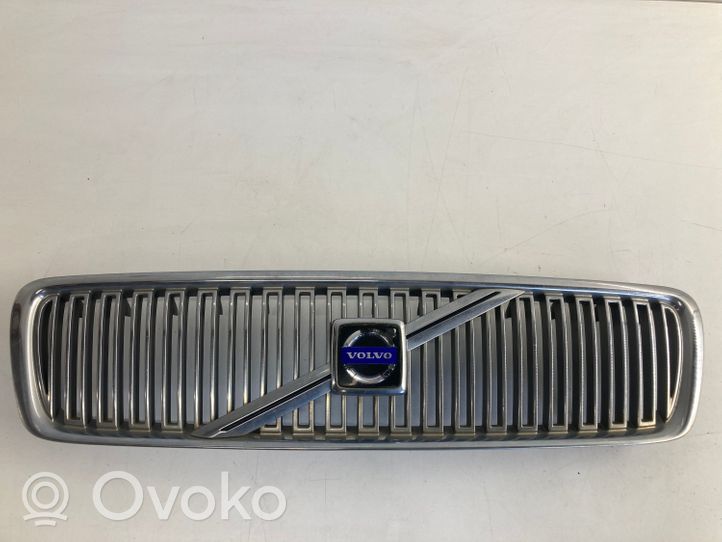 Volvo V70 Maskownica / Grill / Atrapa górna chłodnicy 09190386