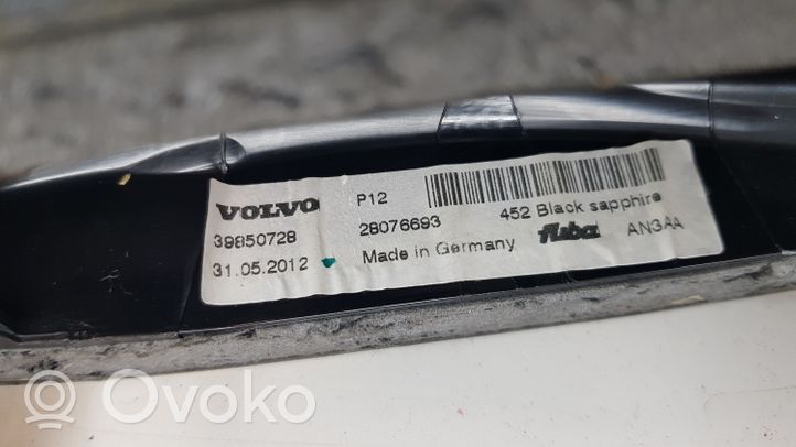 Volvo V60 Osłona anteny dachowej GPS 39850728