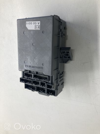 Honda CR-V Fuse module 38200SWA