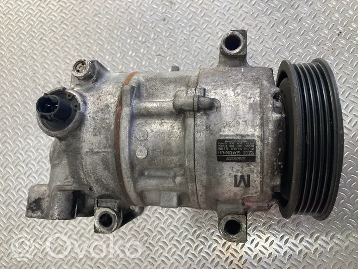 Toyota Avensis T270 Ilmastointilaitteen kompressorin pumppu (A/C) GE4472809281