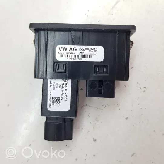 Volkswagen PASSAT B8 Connecteur/prise USB 5G0035222H