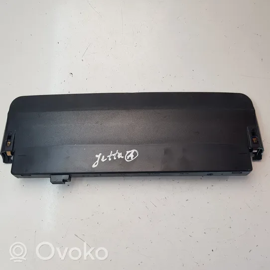 Volkswagen Jetta V Trzecie światło stop 1K5945097B