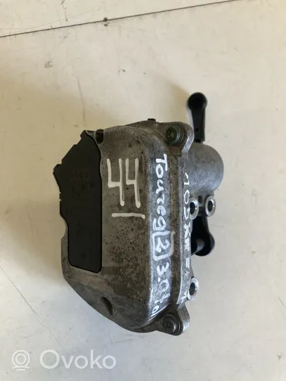 Volkswagen Touareg I Intake manifold valve actuator/motor 059129086M