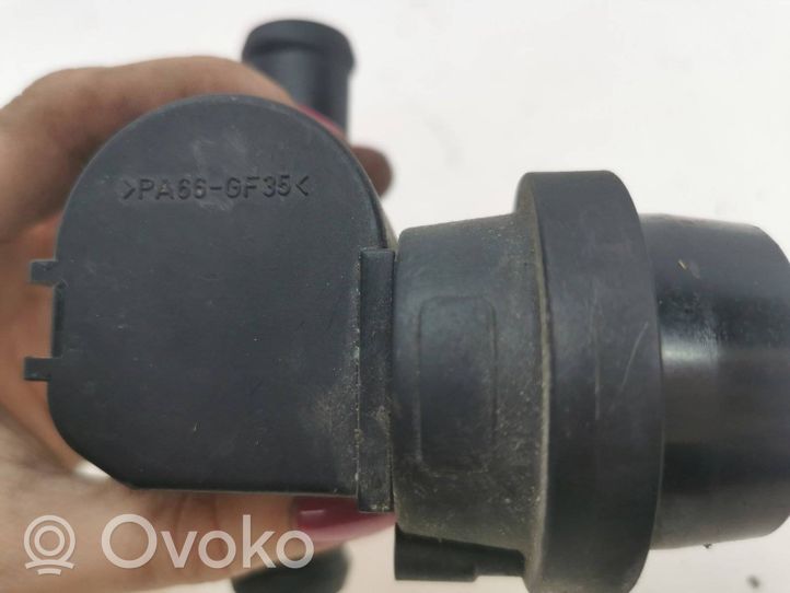 Audi A5 8T 8F Boîtier de thermostat / thermostat PA66GF35