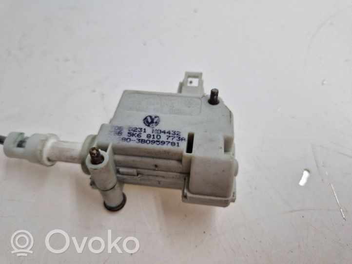 Volkswagen Golf VI Stellmotor Zentralverriegelung 5K6810773A