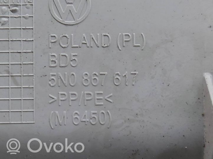 Volkswagen Tiguan Osłona / Listwa podsufitki bagażnika 5N0867617