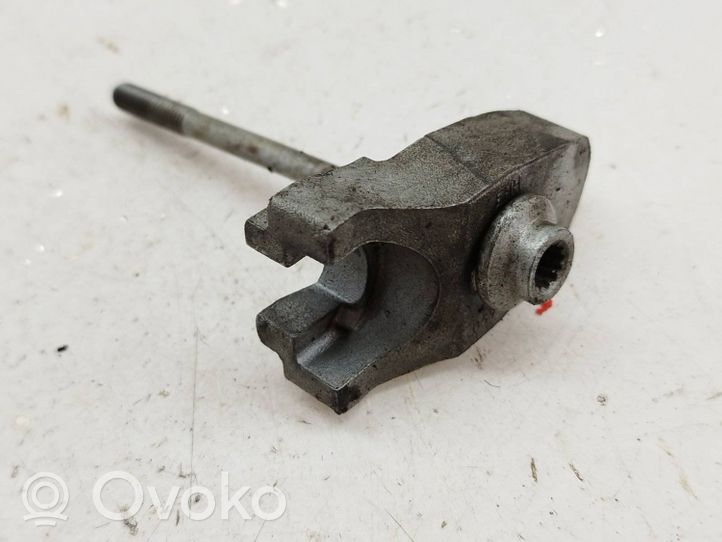 Volkswagen Touareg II Fuel Injector clamp holder 059216J