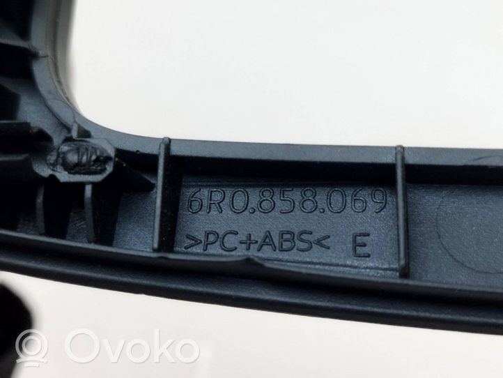 Volkswagen Polo V 6R Konsola środkowa / Radio / GPS 6R0858069