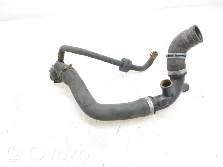 Volkswagen PASSAT CC Tubo flessibile del liquido di raffreddamento del motore 1K0121087AH