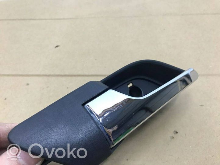 Opel Tigra B Front door interior handle 80068402