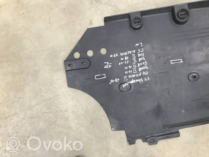 Citroen C4 SpaceTourer Osłona środkowa podwozia 9830303180