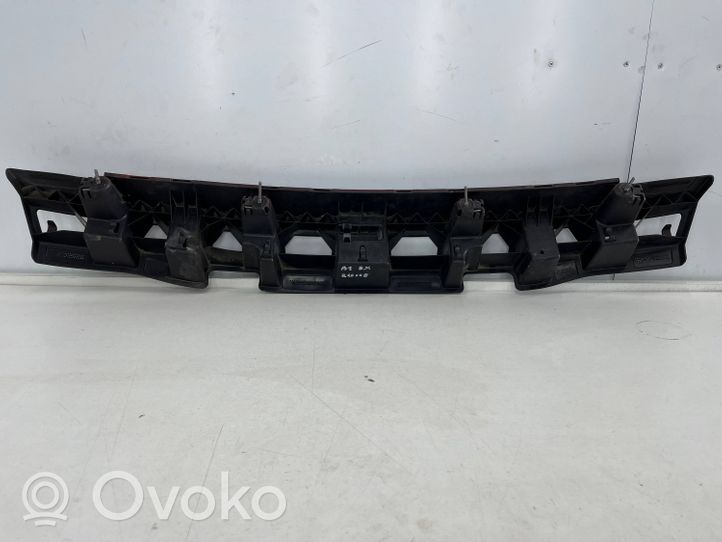 Audi A1 Support de pare-chocs arrière 8X0807385