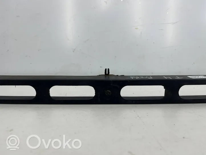 Volkswagen Multivan T4 Absorber zderzaka przedniego 701807183b