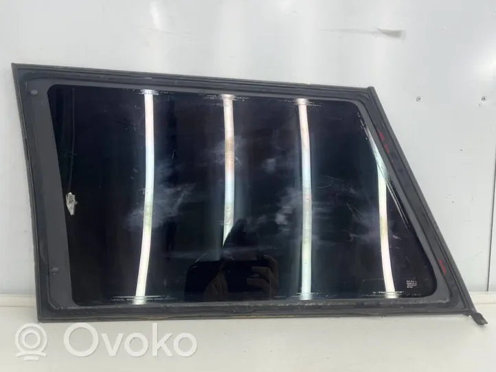 Volkswagen Bora Rear side window/glass 