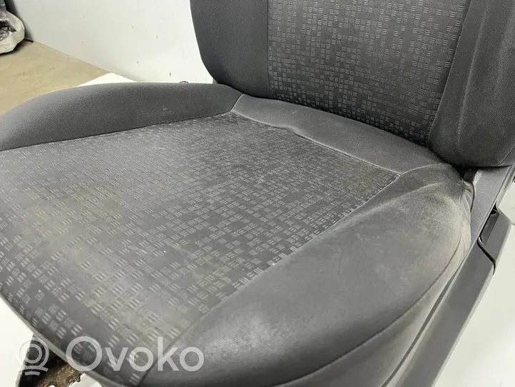 Fiat Qubo Fotel przedni kierowcy 