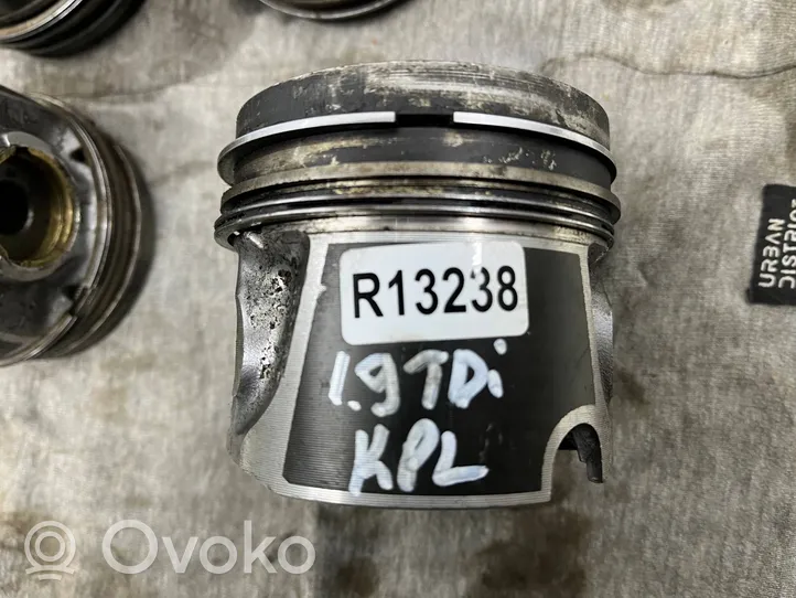 Audi A3 S3 8L Piston 79l69m091