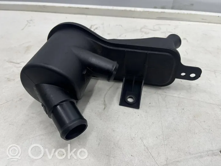 Ford Focus Separatore dello sfiato dell’olio 6g9q-6a785-ab