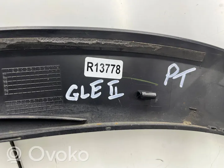 Mercedes-Benz GLE W167 Galinės arkos apdaila a1678850400