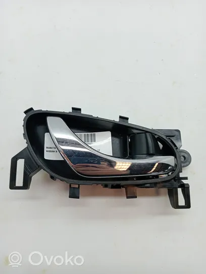 Nissan X-Trail T32 Front door interior handle 