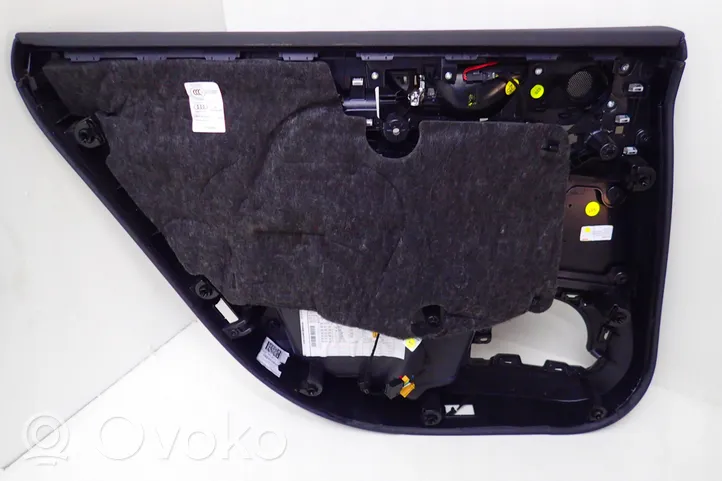 Audi A7 S7 4K8 Boczki / Poszycie drzwi tylnych 