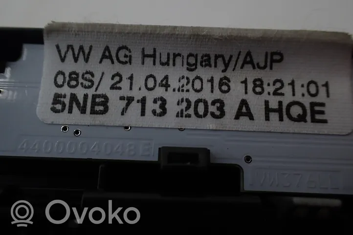 Volkswagen Tiguan Allspace Pavarų perjungimo svirties apdaila (oda, bumbulas) 5NB713203A