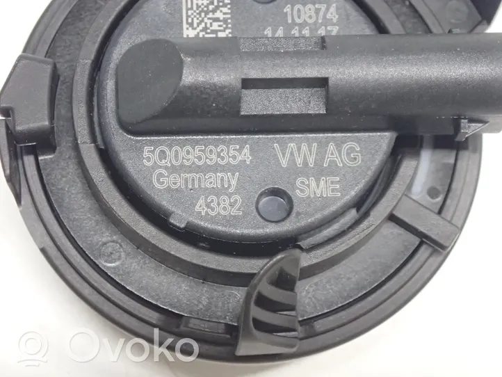 Volkswagen Touareg III Sensore d’urto/d'impatto apertura airbag 5Q0959354