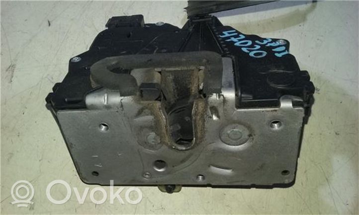 Fiat Grande Punto Etuoven lukon moottori 55702914