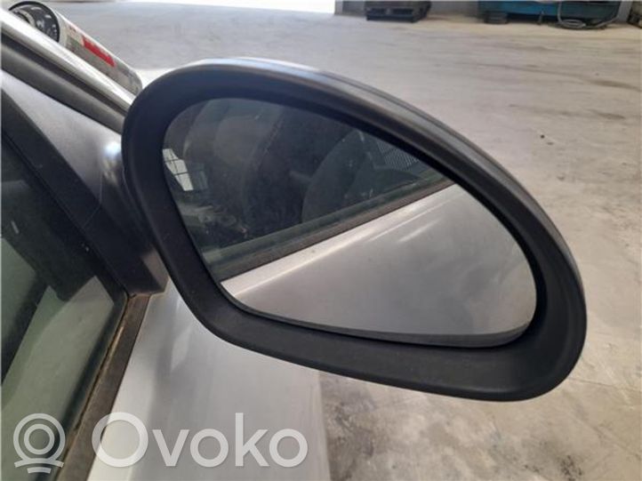 Seat III (6L) Front door electric wing mirror, 30.25 € RRR