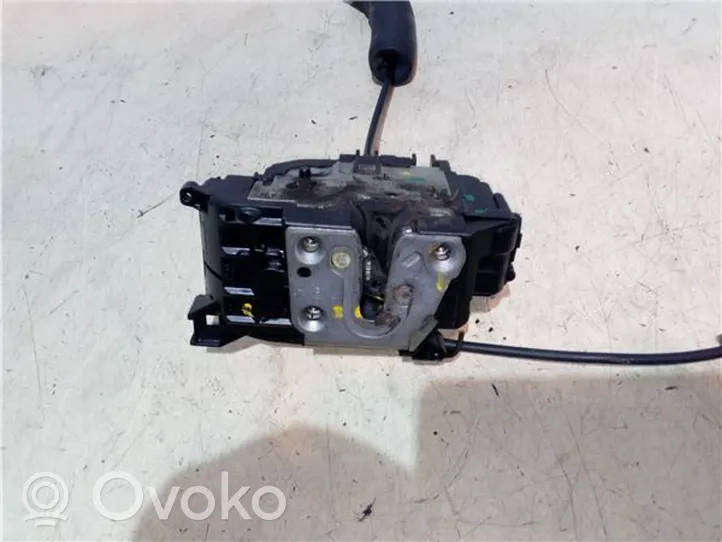 Renault Clio III Moteur de centralisation serrure de porte arrière 