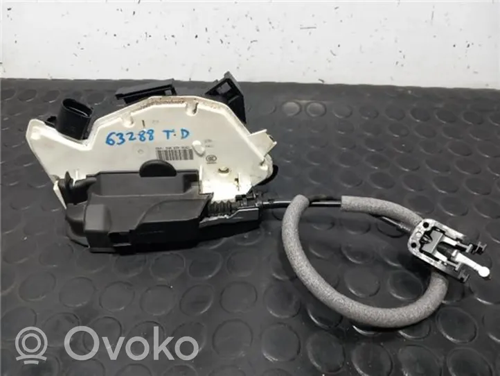 Volkswagen Tiguan Moteur de centralisation serrure de porte arrière 5N0839016D