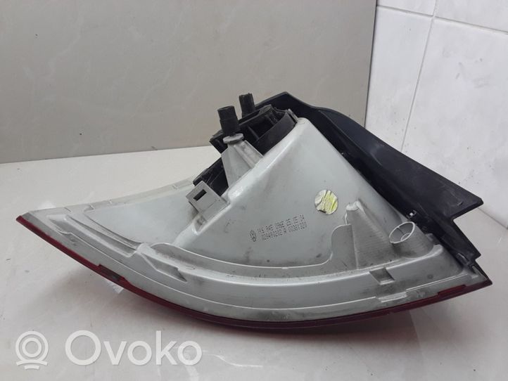 Volkswagen Golf V Lampa tylna 1K6945096E