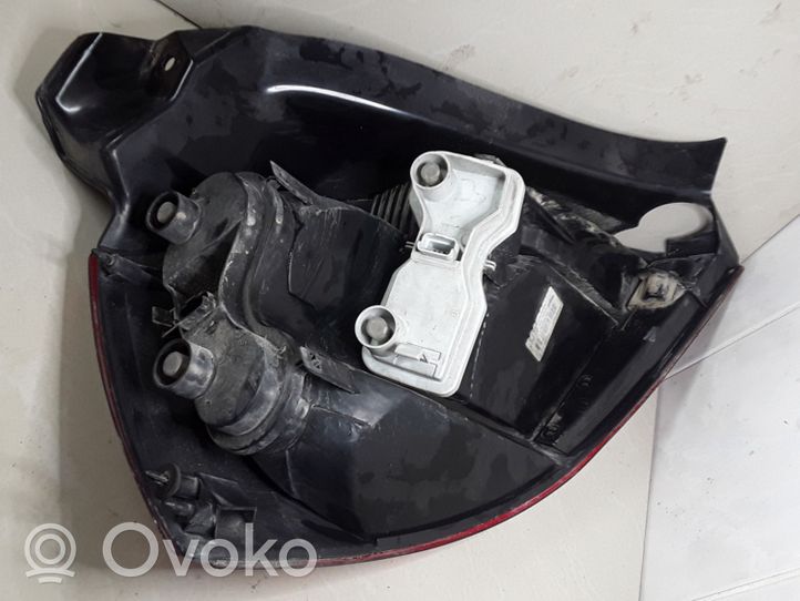 Renault Megane II Lampa tylna 8200073237