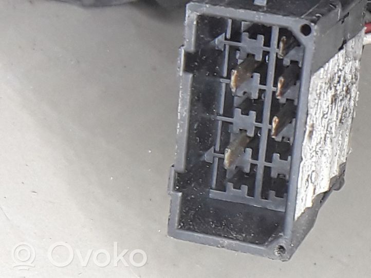 Audi A4 S4 B5 8D Elektryczne lusterko boczne drzwi przednich E1010594