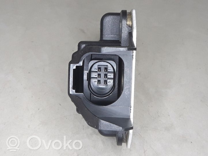 Audi A4 S4 B5 8D ESP (elektroniskās stabilitātes programmas) sensors (paātrinājuma sensors) 4B0907637A