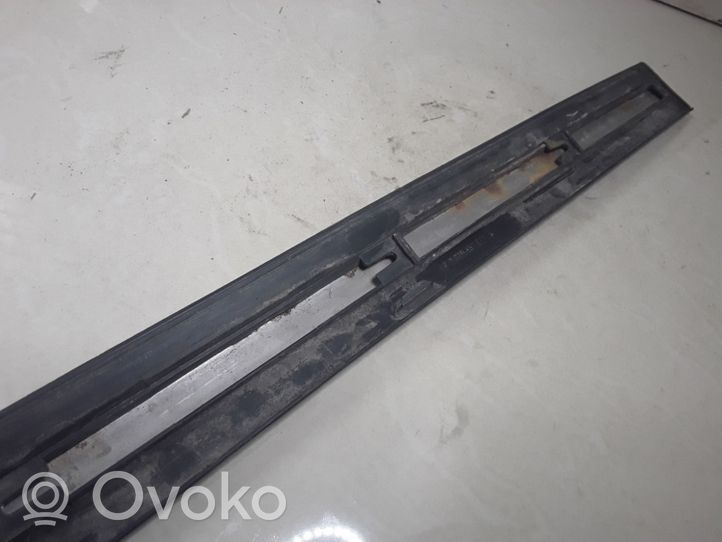 Peugeot 406 Takaoven lista (muoto) 9624432477