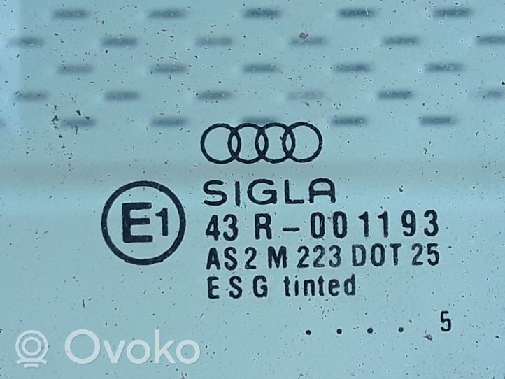 Audi A4 S4 B5 8D Elektryczny podnośnik szyby drzwi przednich 8D0837841