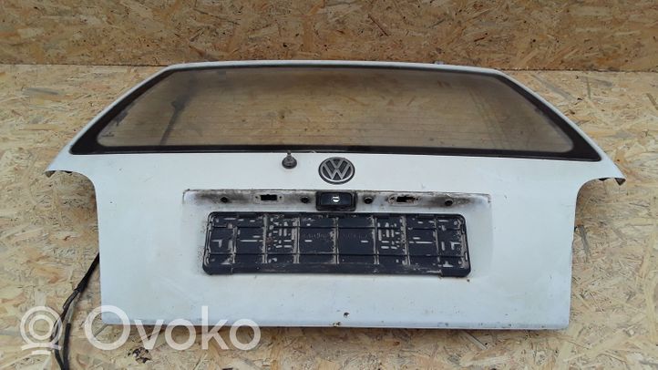 Volkswagen Golf III Takaluukun/tavaratilan kansi E143R001057
