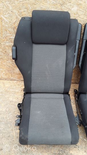 Opel Zafira A Third row seats 90588992