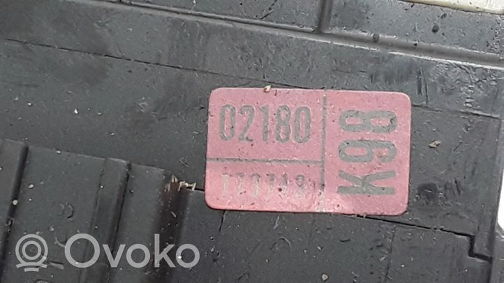 Toyota Corolla E120 E130 Posūkių/ šviesų rankenėlė 02180