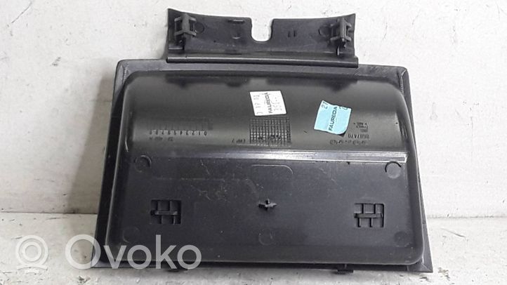 Volvo V50 Hansikaslokeron keskikonsoli 8687478