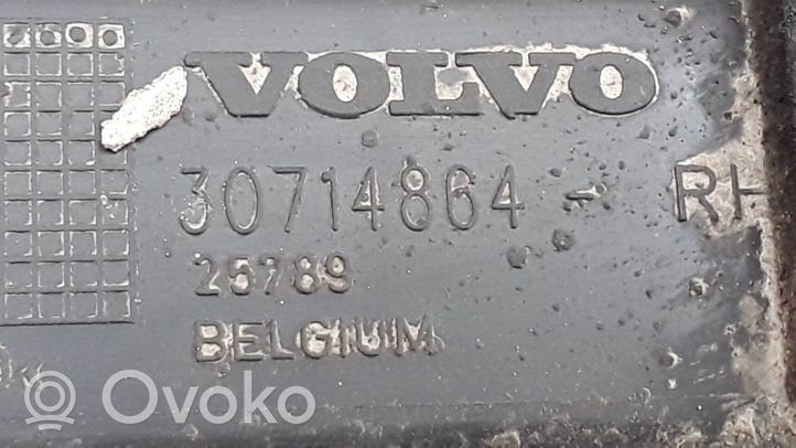 Volvo V50 Couvre soubassement arrière 30714864