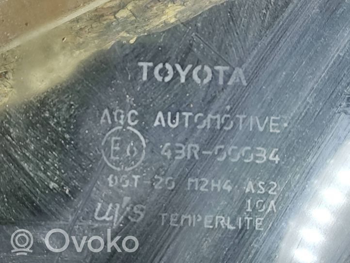 Toyota RAV 4 (XA40) Vetro del finestrino della portiera anteriore - quattro porte 43R00034