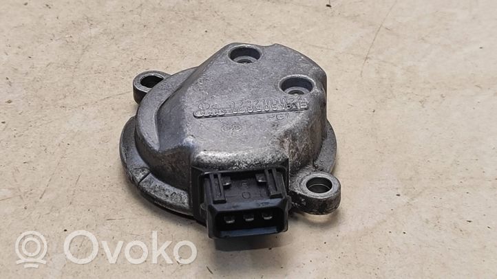 Volkswagen PASSAT B5.5 Sensor de posición del cigüeñal (Usadas) 058905161B