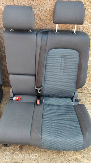 Seat Toledo III (5P) Toisen istuinrivin istuimet 
