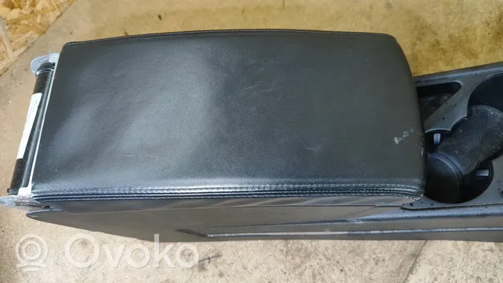 Volkswagen PASSAT CC Podłokietnik tunelu środkowego 3C1863241CM